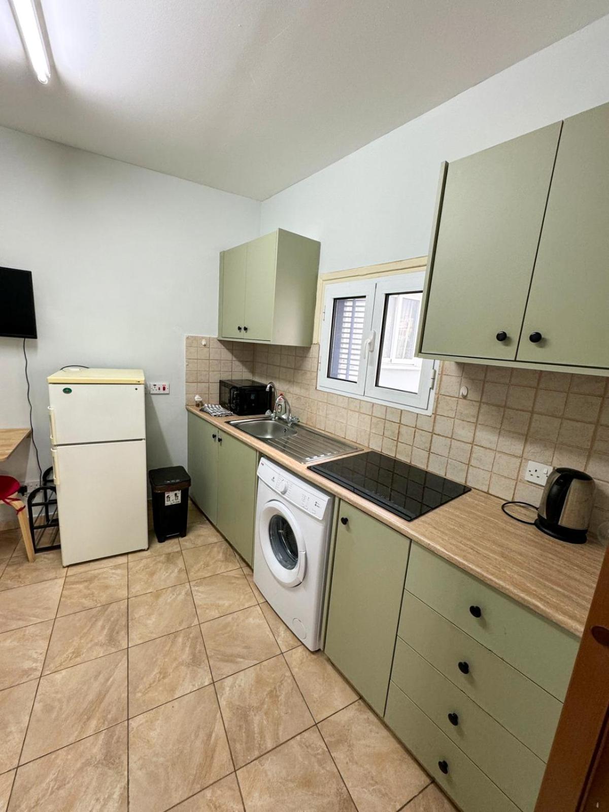 Boutique One Bedroom Historic Centre Limassol Exterior photo